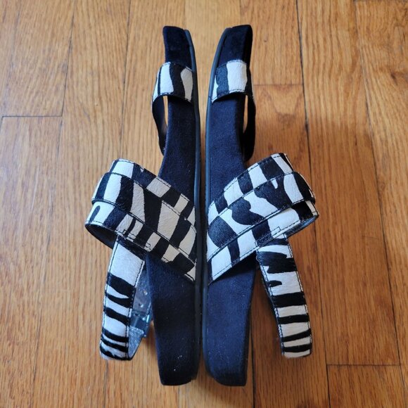 Vionic 8 SAMAR Black White Zebra Print Orthaheel Comfort Flats Shoes Sandals - Picture 6 of 10